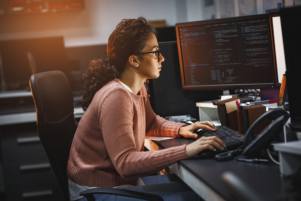 ingénieur logiciel, disjoncteur intelligent – 1 000 px
